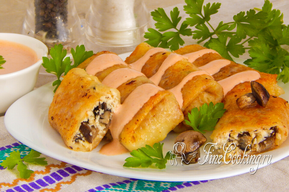 Блинчики с курицей и грибами — готовое блюдо