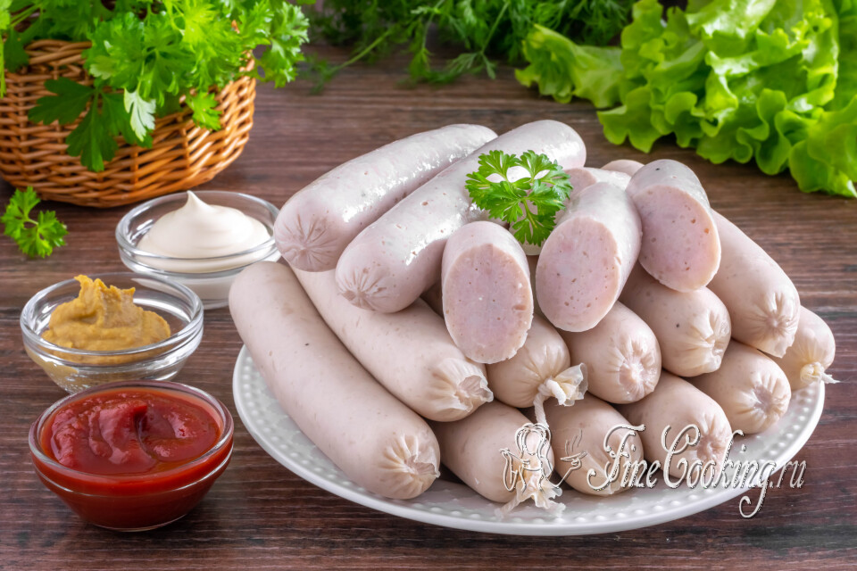 Домашние куриные молочные сосиски — готовое блюдо