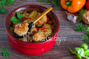 Фрикадельки с картошкой в духовке