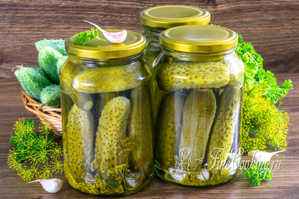 Хрустящие маринованные огурцы с лимонной кислотой (без уксуса) на зиму — готовое блюдо