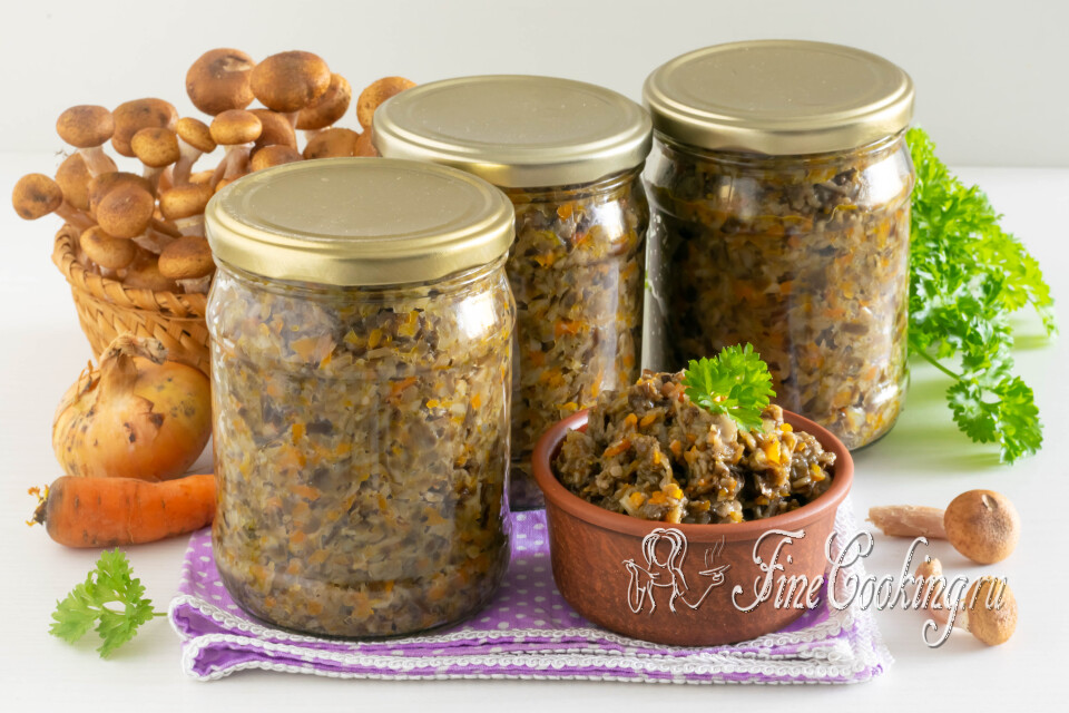 Икра из опят через мясорубку на зиму — готовое блюдо