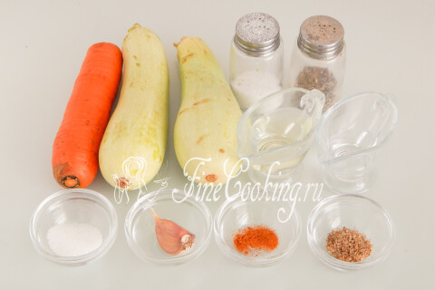 Продукты для кабачков по-корейски: кабачки, морковь, масло, уксус, чеснок и специи