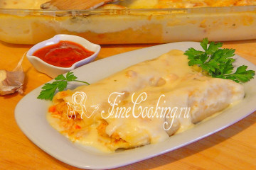 Каннеллони с фаршем под соусом бешамель