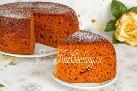 Шоколадный пирог с кабачком — ломтик на тарелке