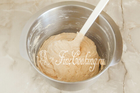 Готовое тесто для кексов без мучных островков в миске