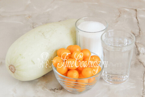 Продукты для компота на зиму: вода, сахарный песок, алыча и кабачок