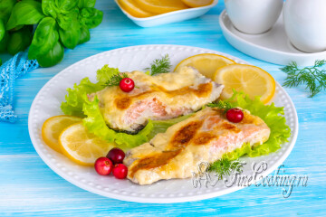 Красная рыба (форель) в сливочном соусе в духовке