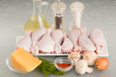 Продукты для фаршированных куриных ножек: голени, сыр, шампиньоны, лук, зелень и специи