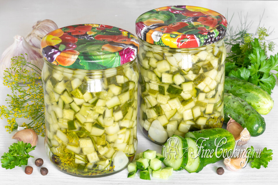 Маринованные огурцы кубиками для салатов на зиму — готовое блюдо