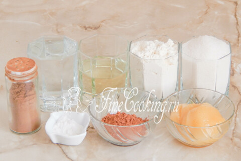 Продукты для медовой коврижки: мука, мёд, какао, сахар и корица