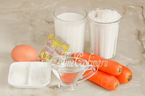 Продукты для морковных блинчиков: морковь, молоко, мука, яйцо, сахар, соль и ванилин