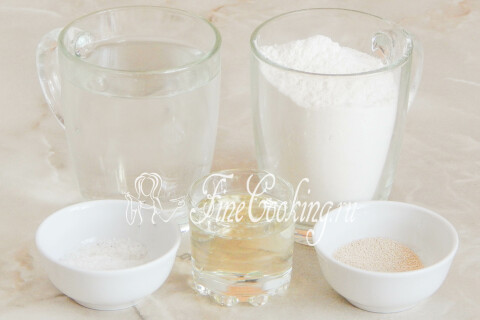 Продукты для питы: пшеничная мука, вода, растительное масло, соль и дрожжи