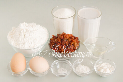 Продукты для пирога на кефире с изюмом: мука, сахар, кефир, яйца, изюм и разрыхлитель