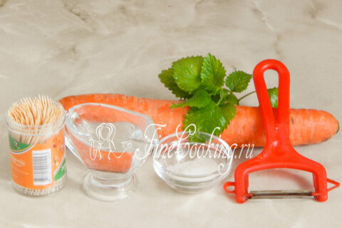 Продукты для роз из моркови: крупная морковь, вода, сахар и зубочистки