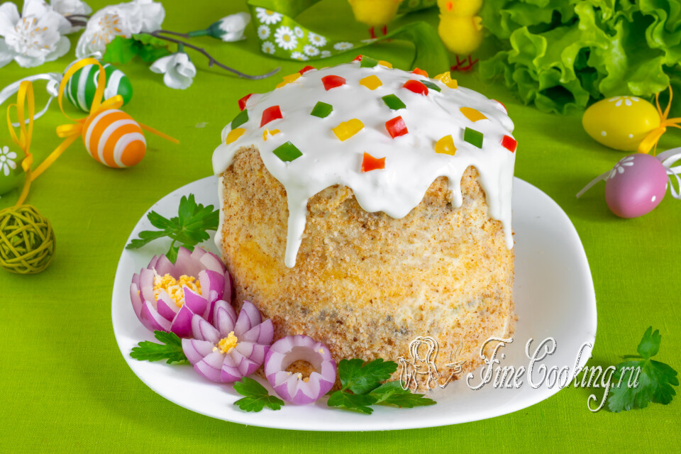 Салат Пасхальный кулич (с рыбными консервами) — готовое блюдо