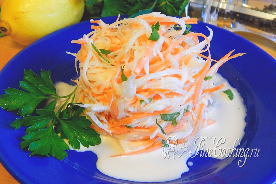 Салат с капустой и редькой — готовое блюдо