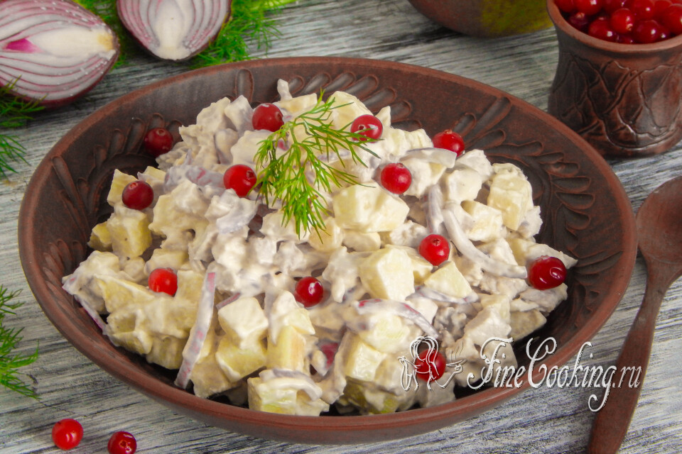 Салат с курицей и яблоками — готовое блюдо