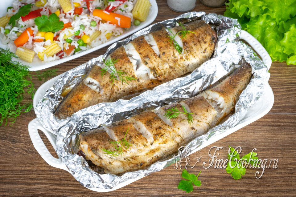 Вкусный минтай, запеченный в духовке в фольге — готовое блюдо