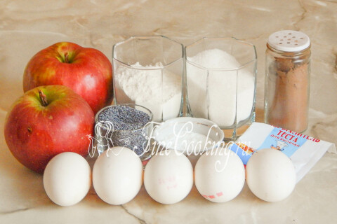 Продукты для яблочной шарлотки с маком: яблоки, яйца, мука, крахмал, сахар и мак