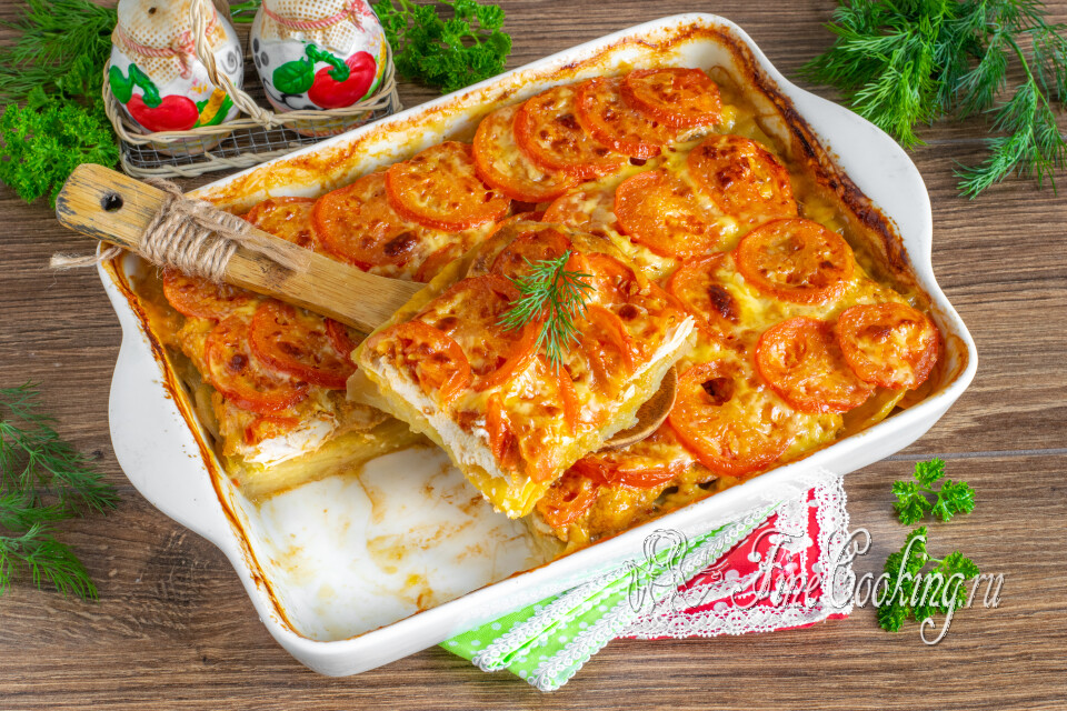 Запеканка из картофеля с курицей, помидорами и сыром — готовое блюдо